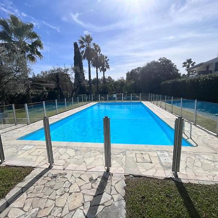 Appartement Avec Terrasse, Vue Jardin Et Piscine Αντίμπ Εξωτερικό φωτογραφία
